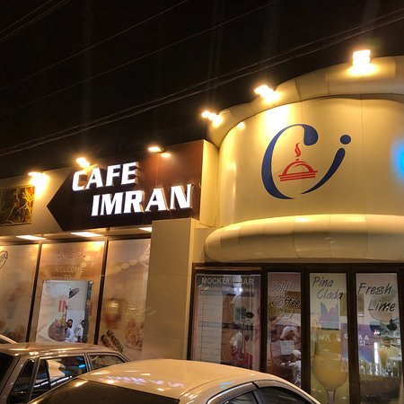Café Imran restaurant in Gharo at night